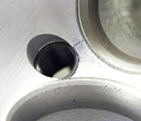 Crack between Spark Plug Hole and Valve Seat
